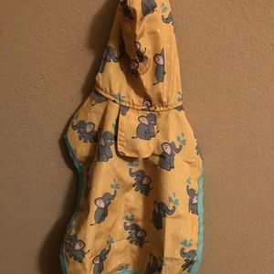 S-M Doggie rain coat w/elephants